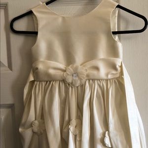 Girls special occasion dress pre-own &dry cleaning